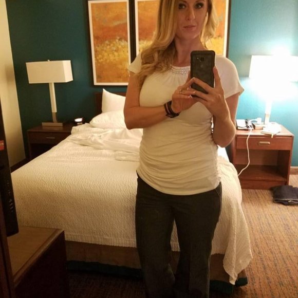 Meet your Posher, Ashley - Picture 4 of 4